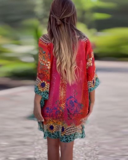 Elegancka bluzka w stylu boho z nadrukiem etnicznym