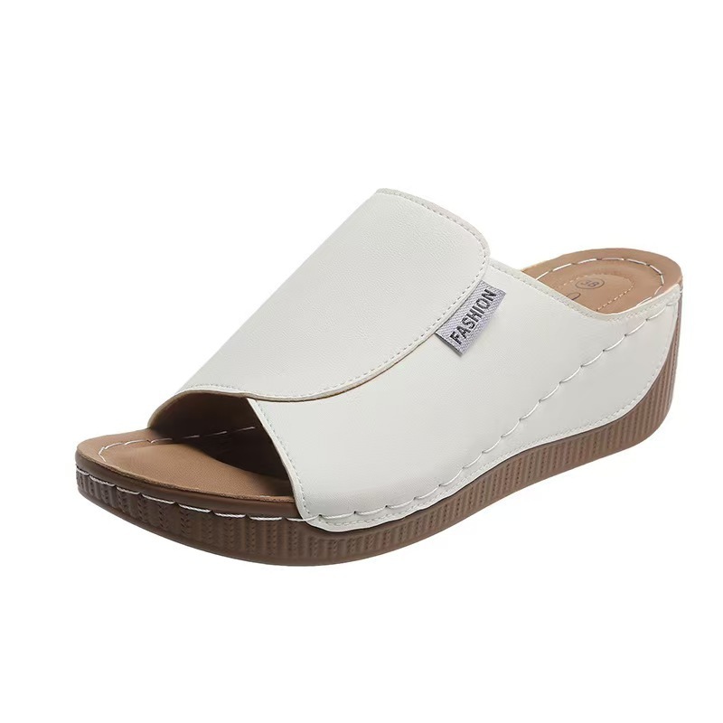 Women's simple and fashionable thick-soled sandals
