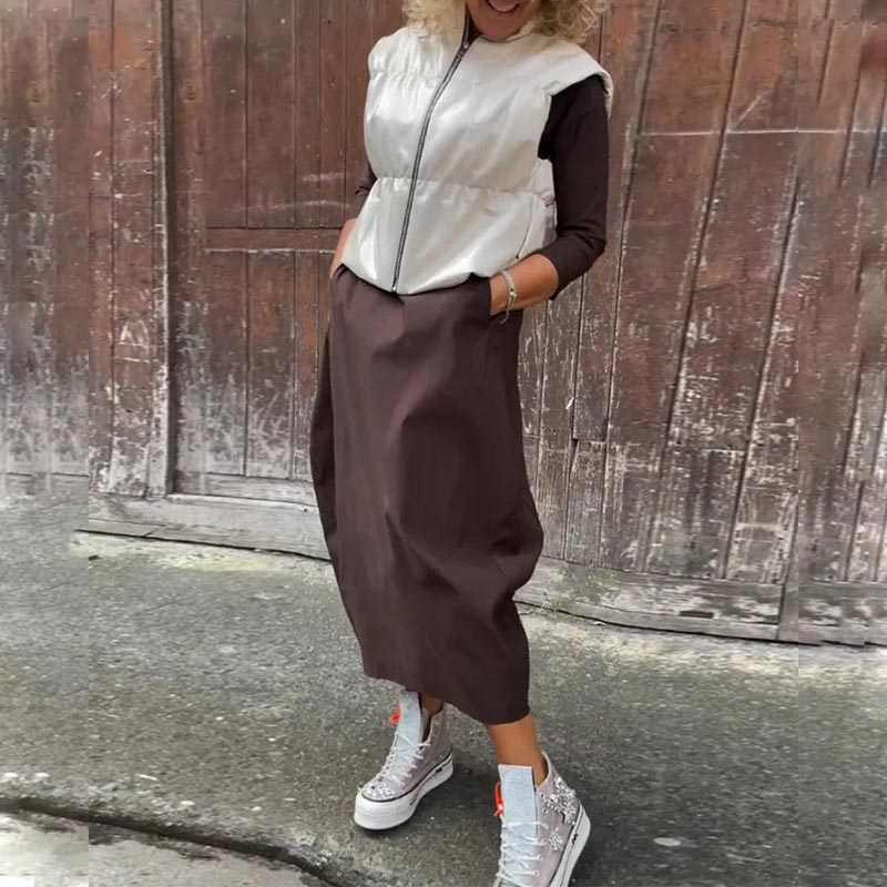 Egyszerű, elegáns női ruha zsebbel