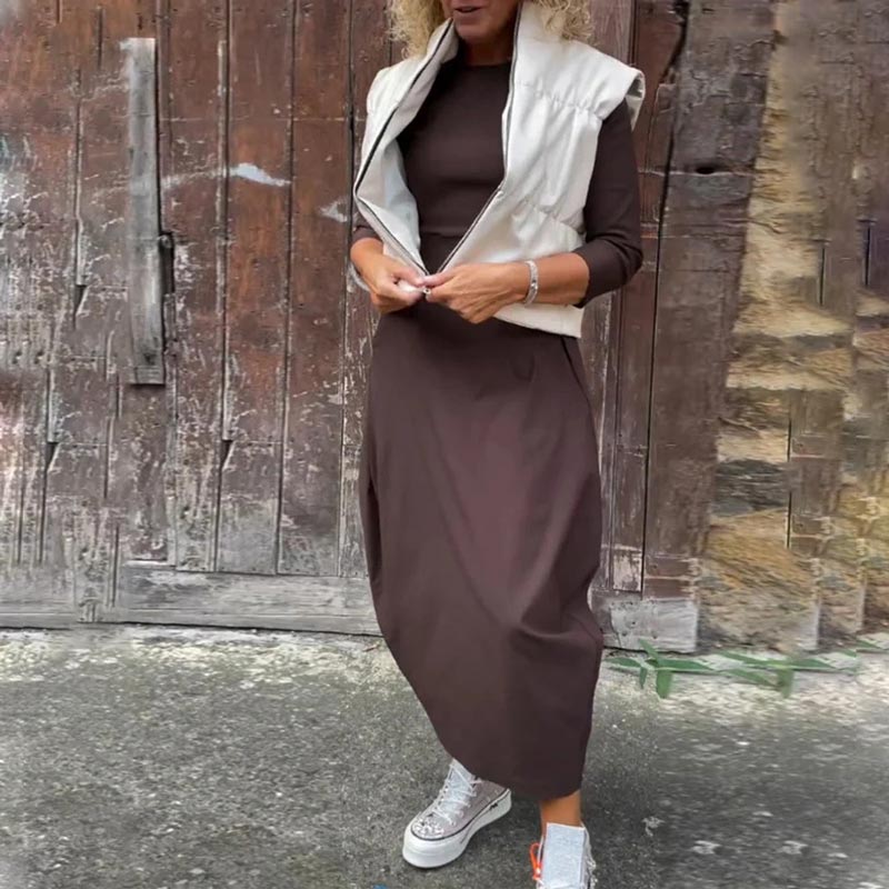 Egyszerű, elegáns női ruha zsebbel