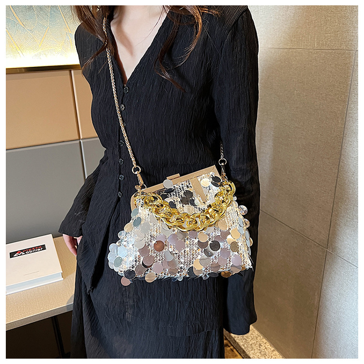 👜✨High-end Luxus, Pailletten-Kettentasche, Modisches Damenaccessoire der neuen Kollektion 2023!
