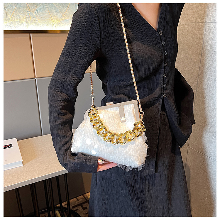 👜✨High-end Luxus, Pailletten-Kettentasche, Modisches Damenaccessoire der neuen Kollektion 2023!