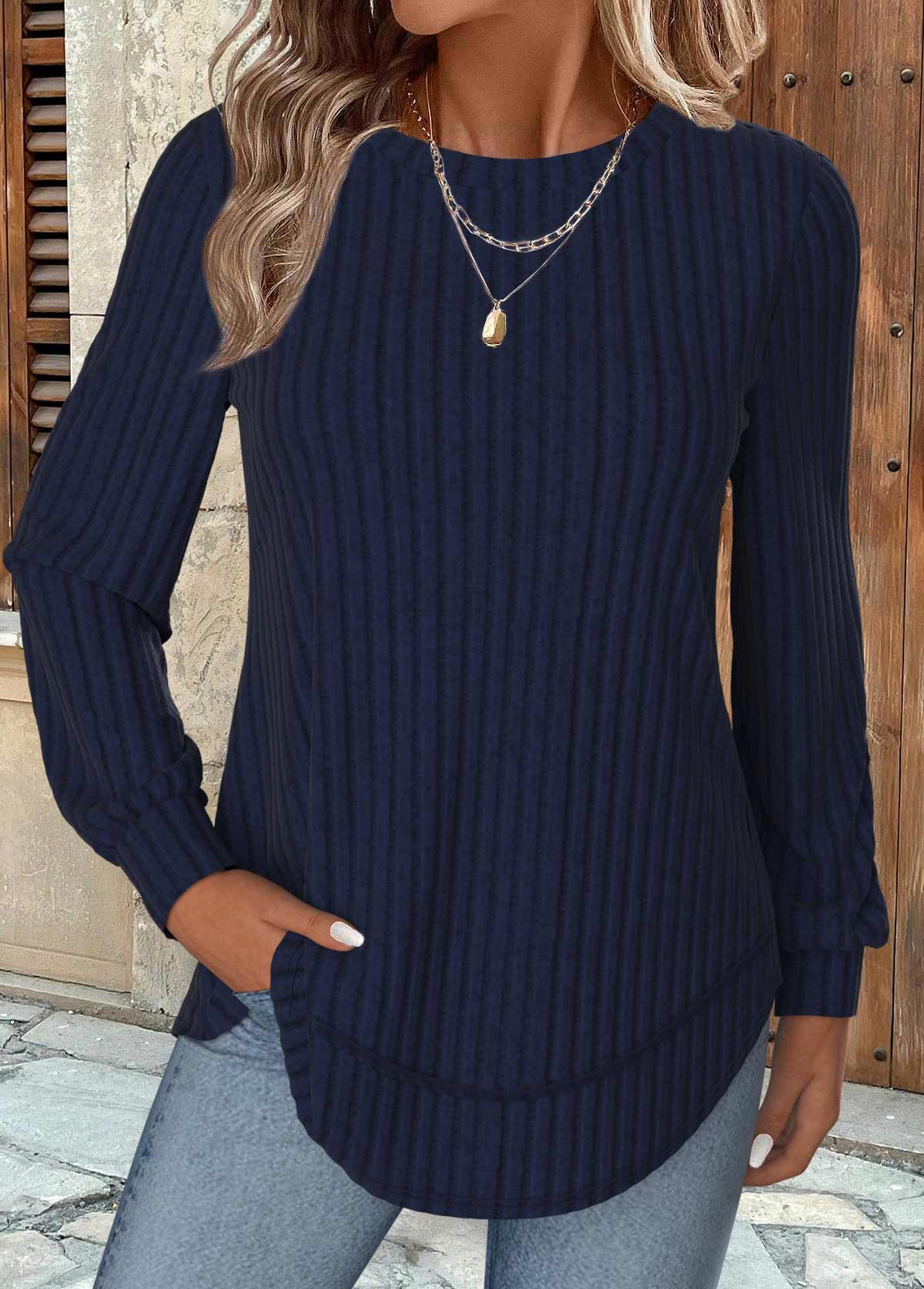 Long Sleeve Round Neck Sweatshirt