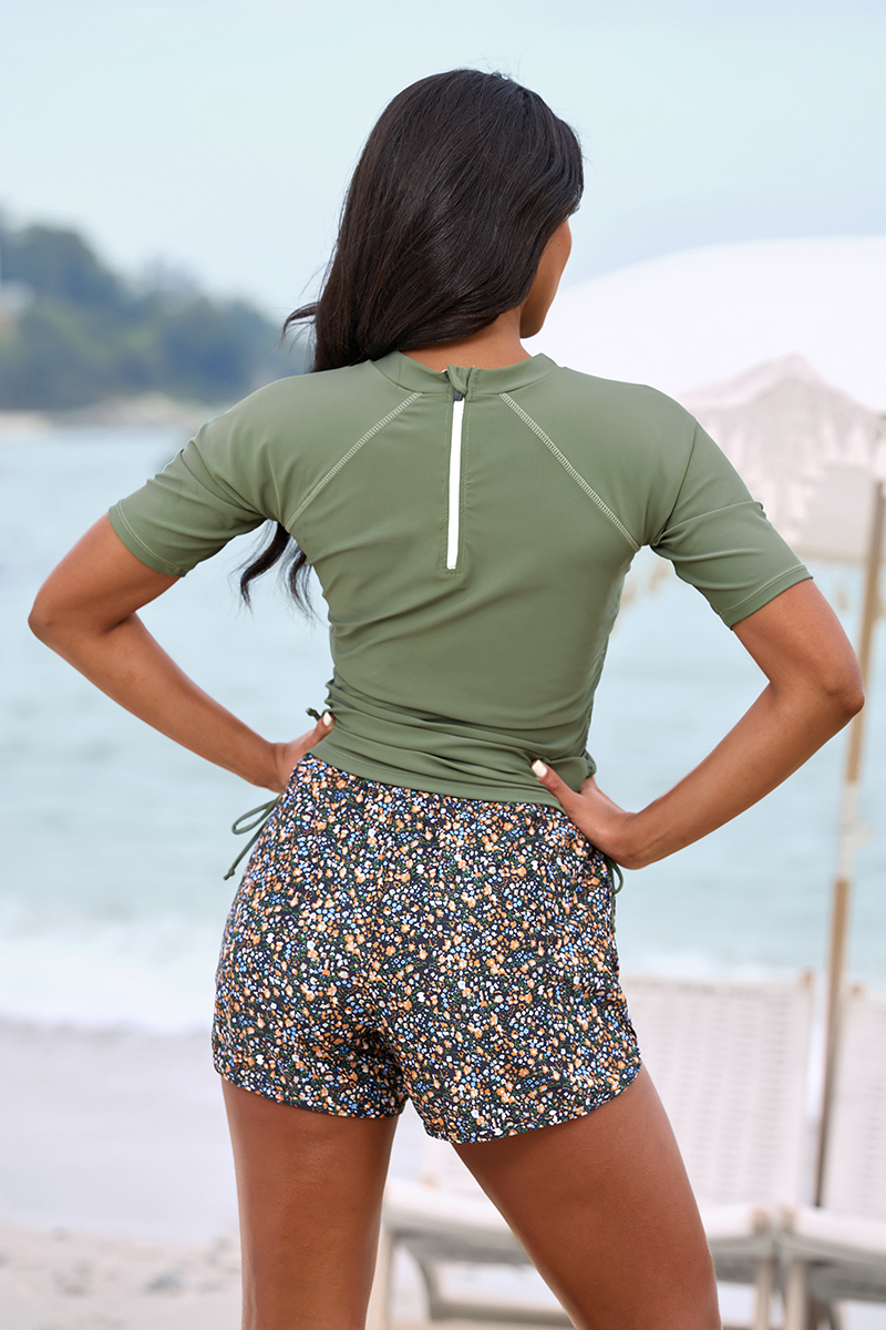 Short-Sleeved Sporty Tankini Top And Short