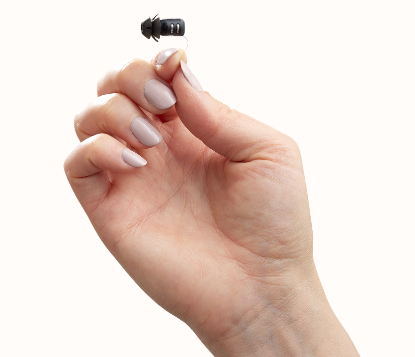 Bemutatjuk új zászlóshajónkat: a szinte láthatatlan SIEMENS EARGO 8 – a legjobb hangtechnológiánkkal.