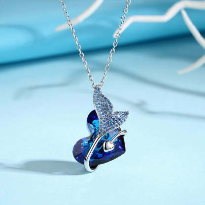 MERMAID HEART CRYSTAL NECKLACE