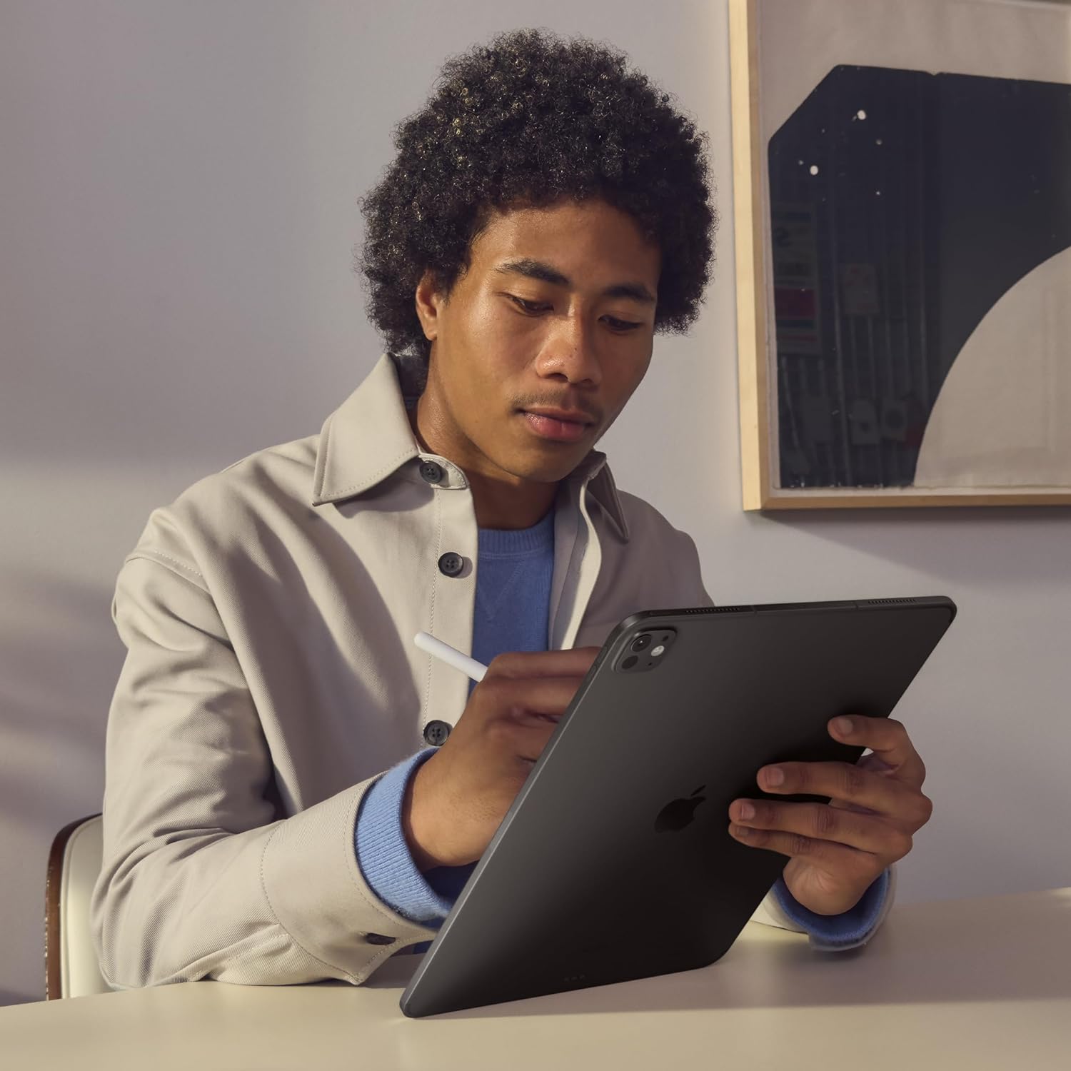 Apthtple iPad Pro 13-Inch (M4)