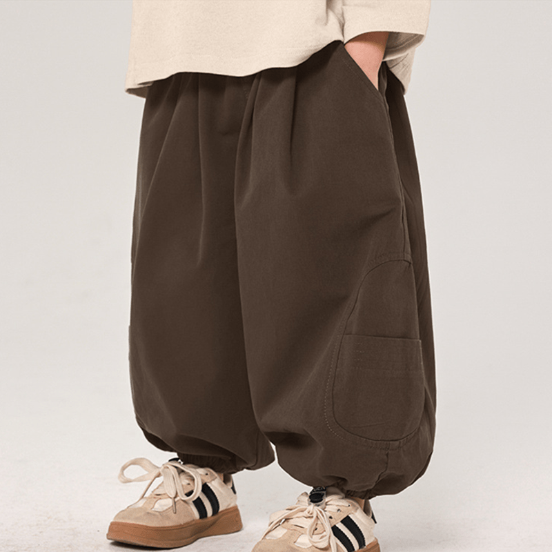 Pantaloni da jogging larghi per bambini piccoli, con design semplice - image 4