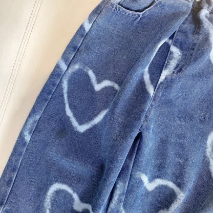 Pantaloni larghi in denim con cuore adorabile per bambini - image 19