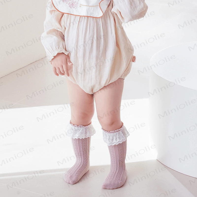 Calzini in pizzo adorabili per bambini - image 9