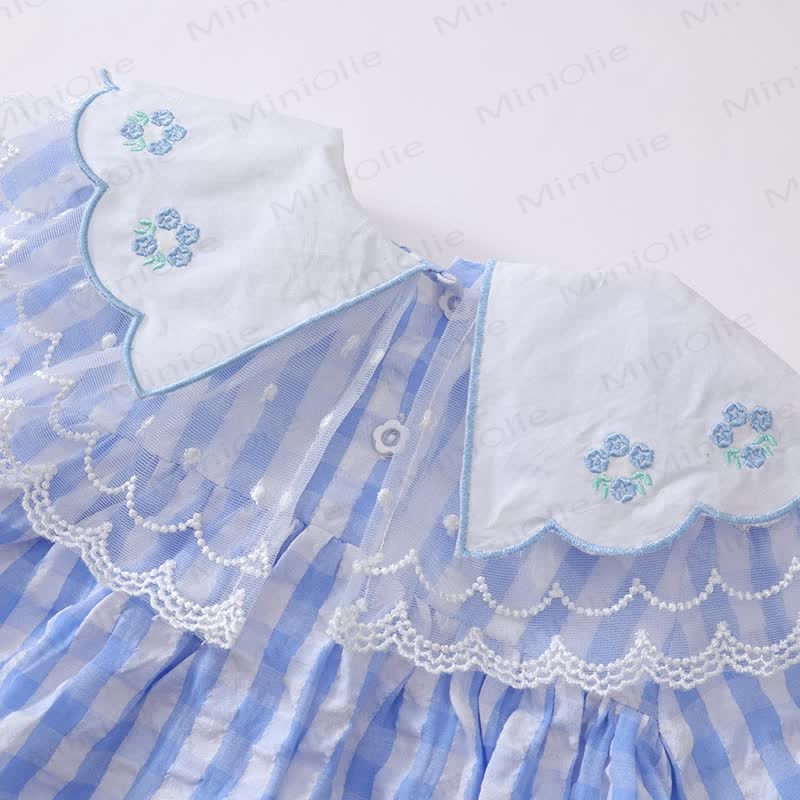 Vestito con revers in pizzo a fiori e scozzesi blu per bambini - image 8