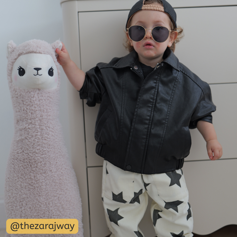 Pantaloni beige a stella per neonati e bambini - image 2