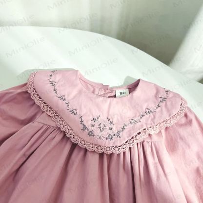 Vestito con colletto ricamato a fiori per bambina - image 7