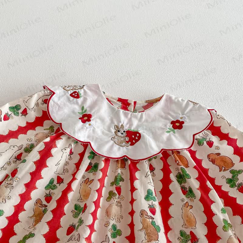 Vestito a fiori di fragola con coniglietto per bambina - image 7