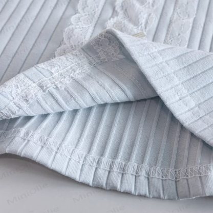 Maglietta con fiocco in pizzo a coste per bambina - image 7