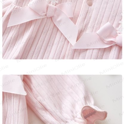 Tutina in pizzo con fiocco per neonato, tinta unita - image 6