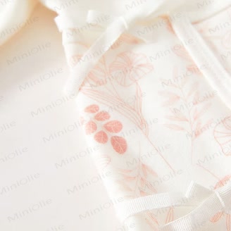 Tutina kimono con fiori 3D per neonati - image 5