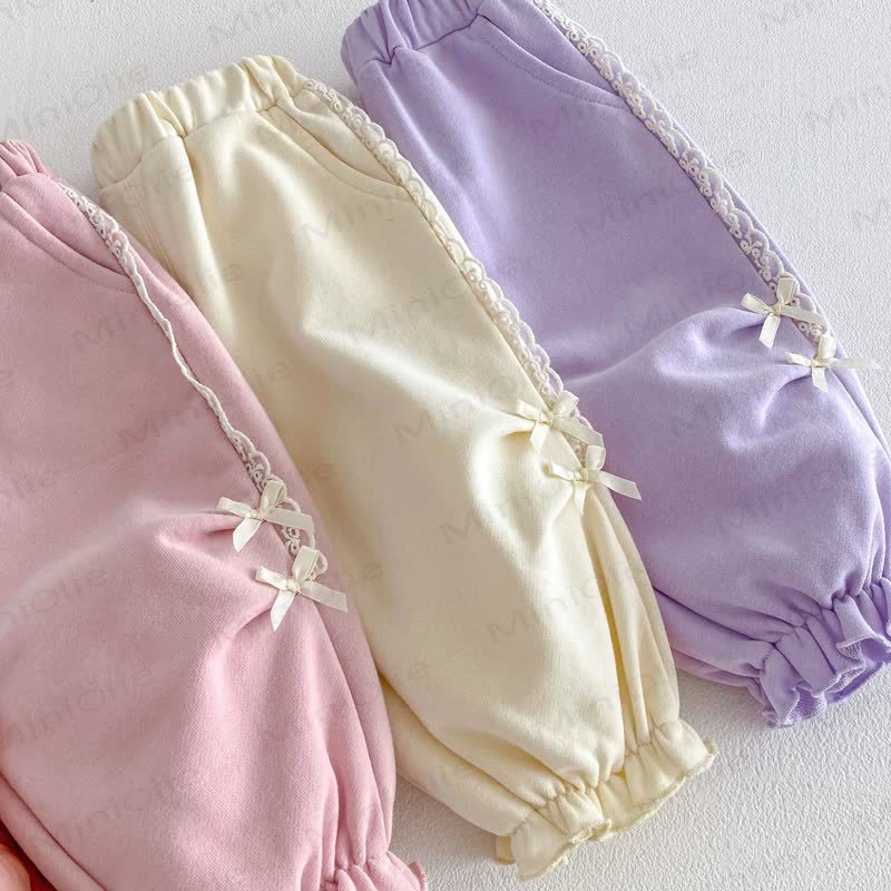 Pantaloni con fiocco in pizzo per bambina - image 4