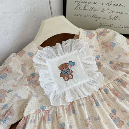 Vestito in pizzo con fiocchi e orsetto innamorato per bambina - image 4