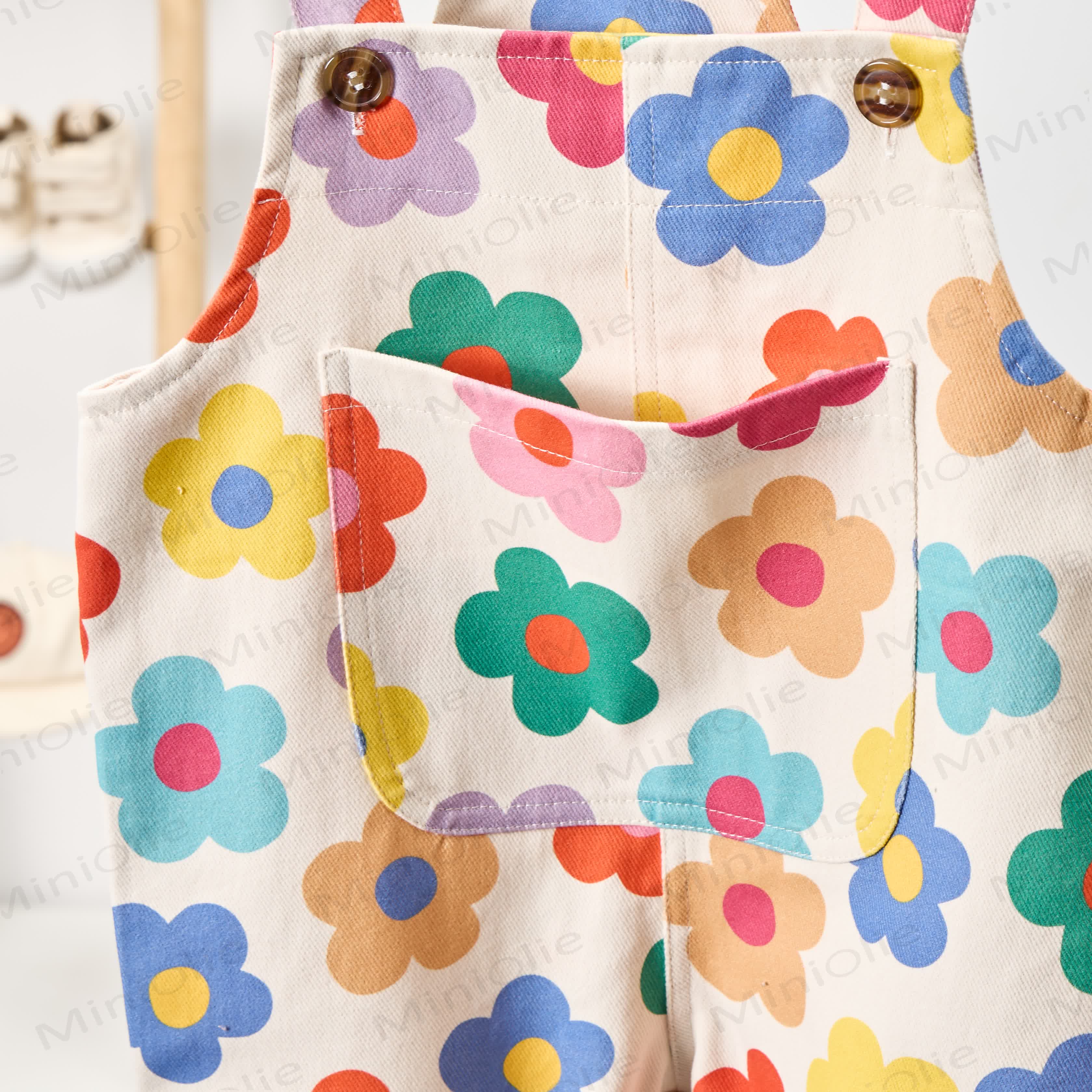 Tuta bianca con fiori di dopamina per neonati e bambini - image 4