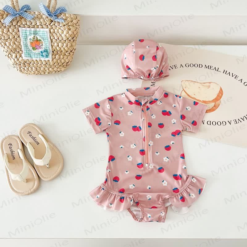 Costume da bagno con zip e cappello per bambina, motivo fragola/floreale - Rosa - 4-5T - image 4
