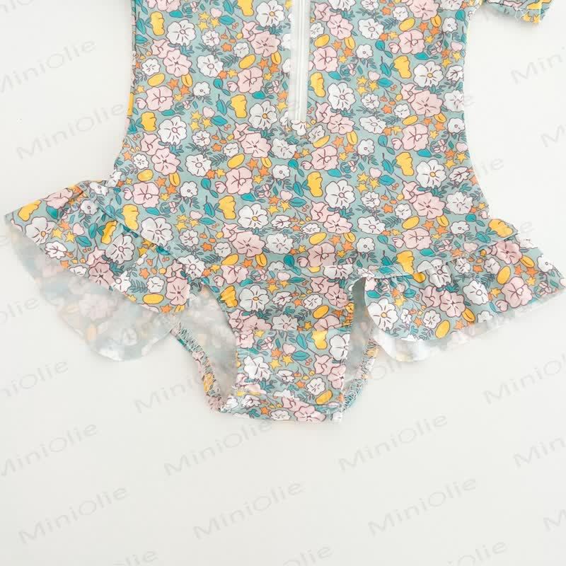 Costume da bagno con zip e cappello per bambina, motivo fragola/floreale - image 14