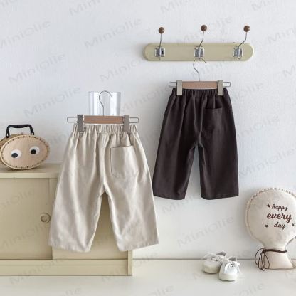 Pantaloni a tinta unita con tasche per bambini - image 3