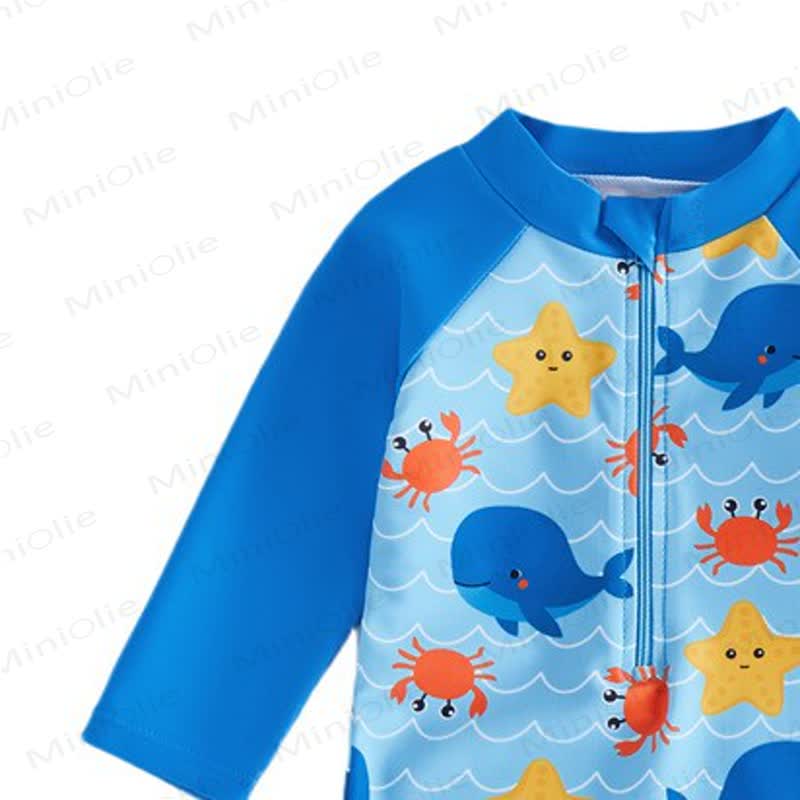 Costume da bagno a maniche lunghe con stampa oceano e cappellino per neonati. - image 3
