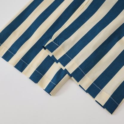 Completo casual a due pezzi a righe blu e bianche per bambina. - image 5