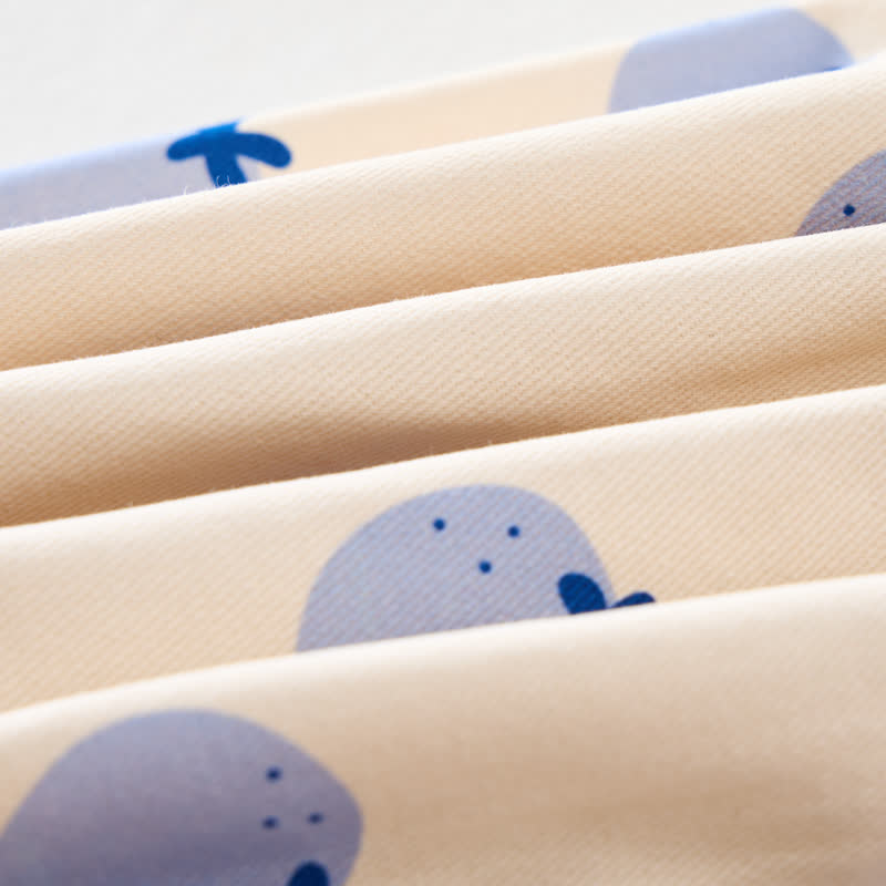 Salopette per neonati e bambini con stampa integrale di mirtilli e tasca frontale - image 6