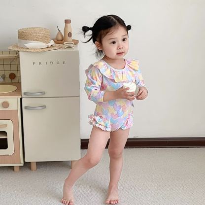 Costume da bagno intero per bambina con stampa a cuori e volant - image 2