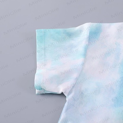 Completo per neonato/bambino composto da camicia verde con cravatta e pantaloncini. - image 3