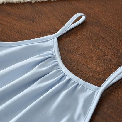 Completo pigiama azzurro in pizzo per bambina - image 2