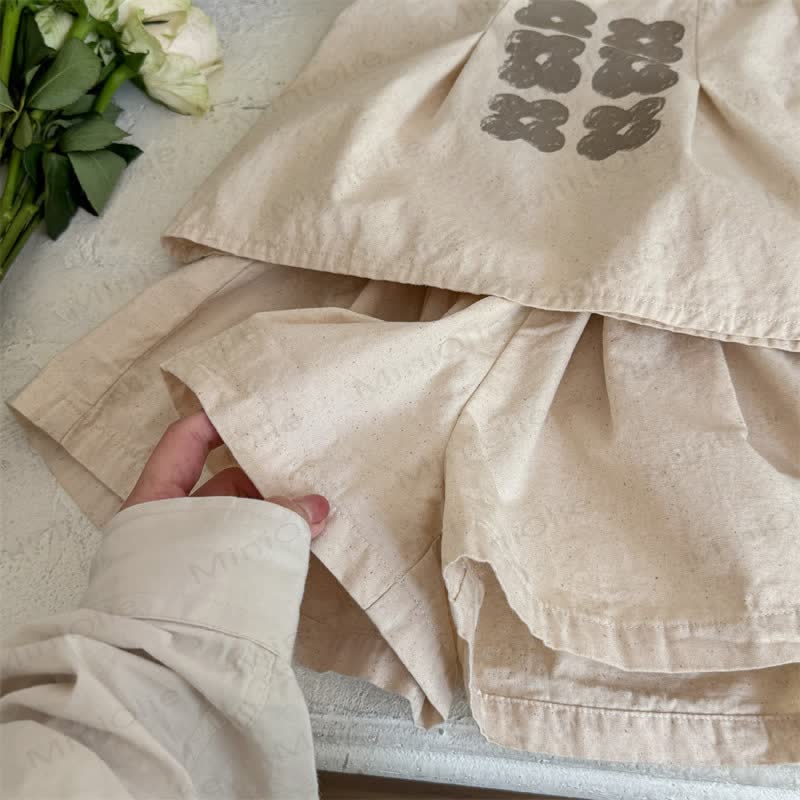 Completo da bambina composto da canotta e pantaloncini con stampa floreale. - image 4