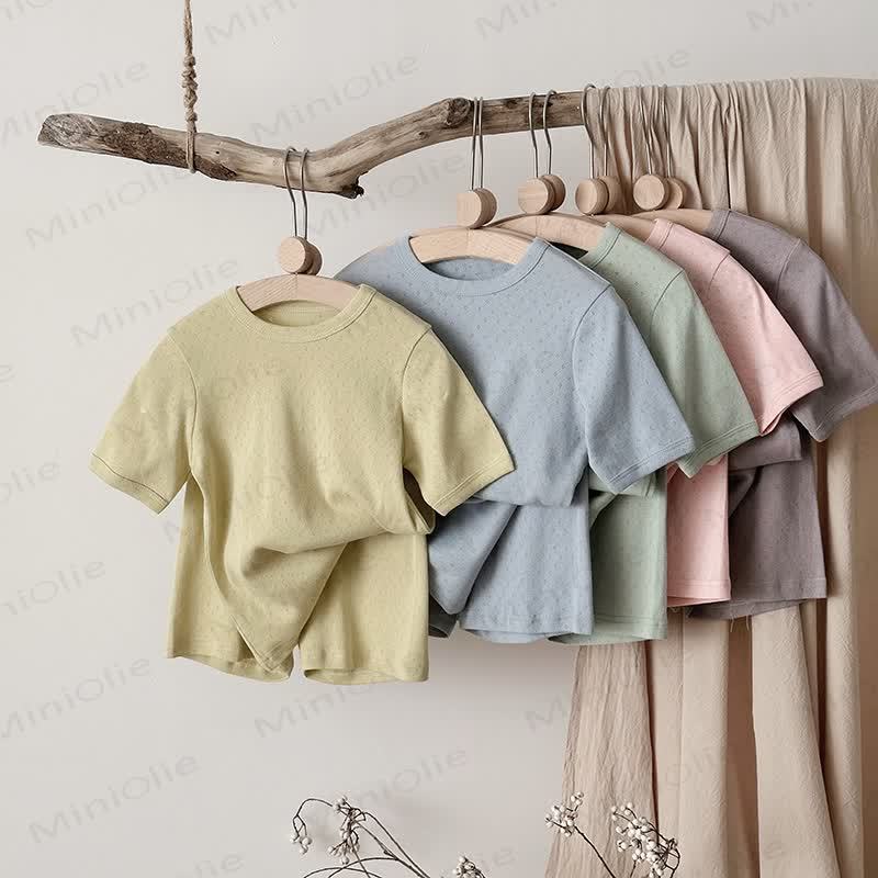 Set pigiama per bambino composto da maglietta e pantaloni in cotone - image 1