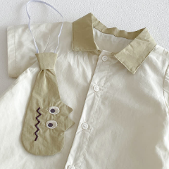 Tutina beige da neonato con cravatta a cartoni animati - image 3