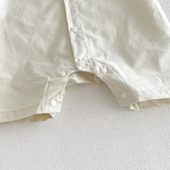 Tutina beige da neonato con cravatta a cartoni animati - image 5