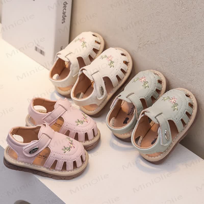 Sandali per bambini con ricami floreali - image 2