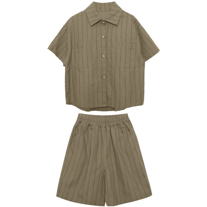 Completo da bambino composto da maglietta a righe e pantaloncini in cotone. - image 4