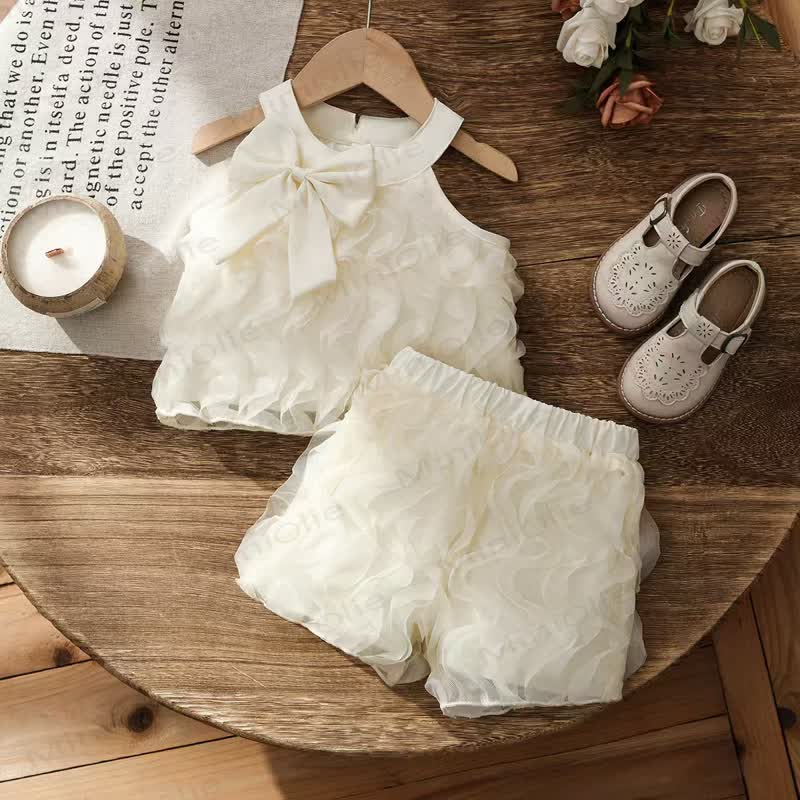 Completo da bambina composto da canotta con fiocco e pantaloncini. - Bianco - 2-3T - image 1