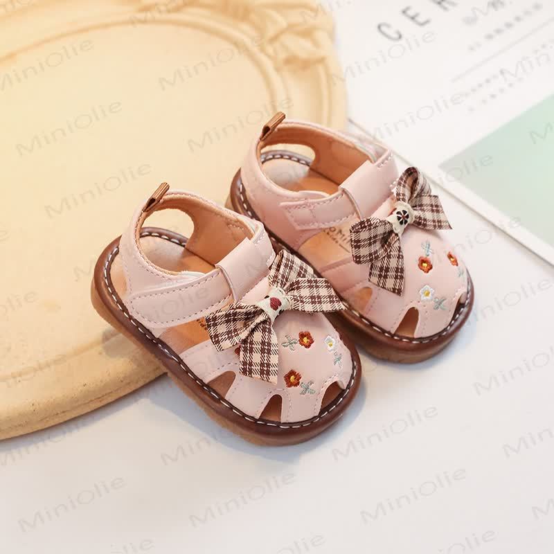 Sandali per bambina con fiocco ricamato - Rosa - 6C - image 4