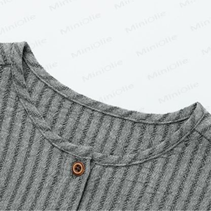 Completo da bambino in cotone con canotta e pantaloncini a righe. - image 5