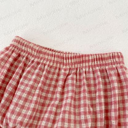 Completo da bambina composto da top e pantaloncini in pizzo a quadretti rosa. - image 6