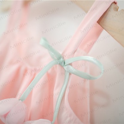 Completo da bambina composto da canotta e pantaloncini in cotone rosa con fiori. - image 5