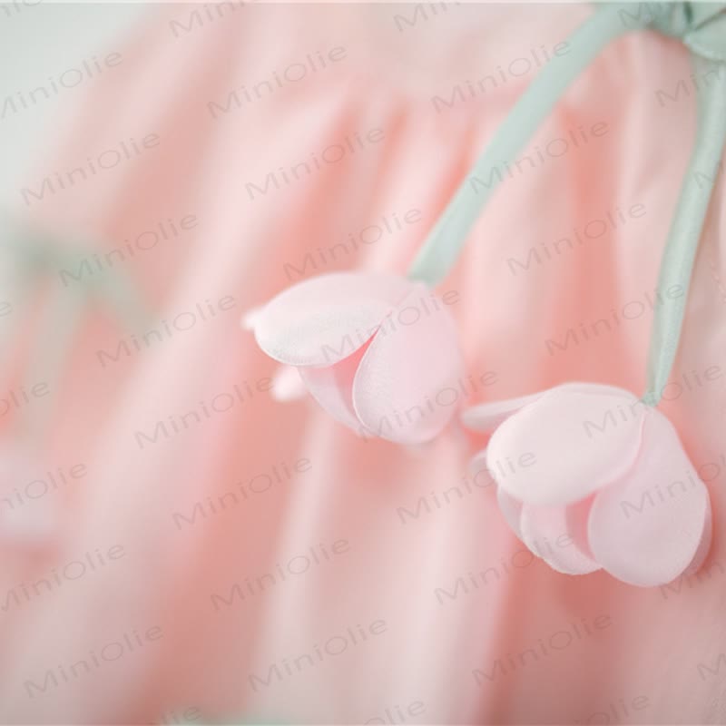 Completo da bambina composto da canotta e pantaloncini in cotone rosa con fiori. - image 6