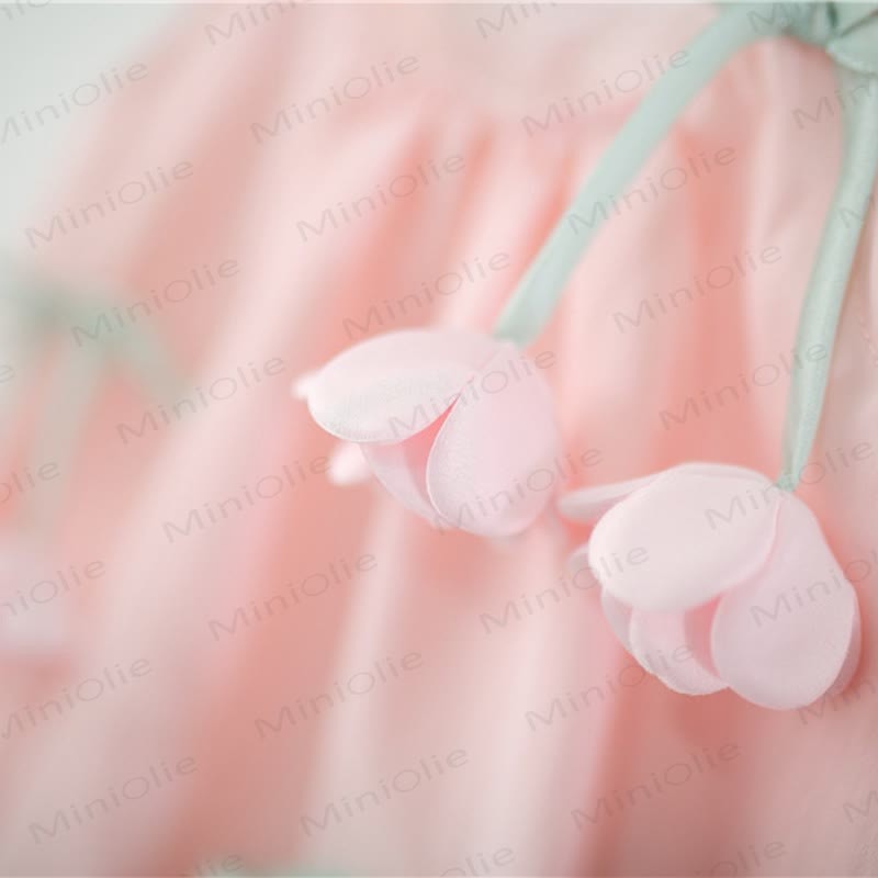 Completo da bambina composto da canotta e pantaloncini in cotone rosa con fiori. - image 6