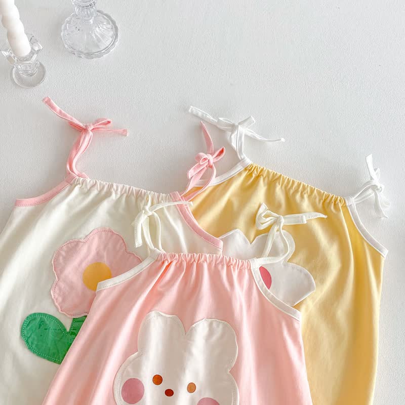 Tutina da bambina con spalline a fiori e coniglietti - image 6
