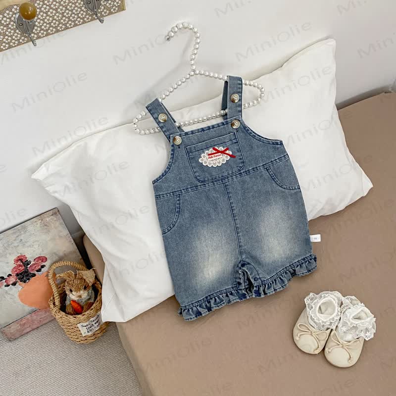 Salopette da bambina in denim lavato con volant e fiocco - Blu - 4-5T - image 1