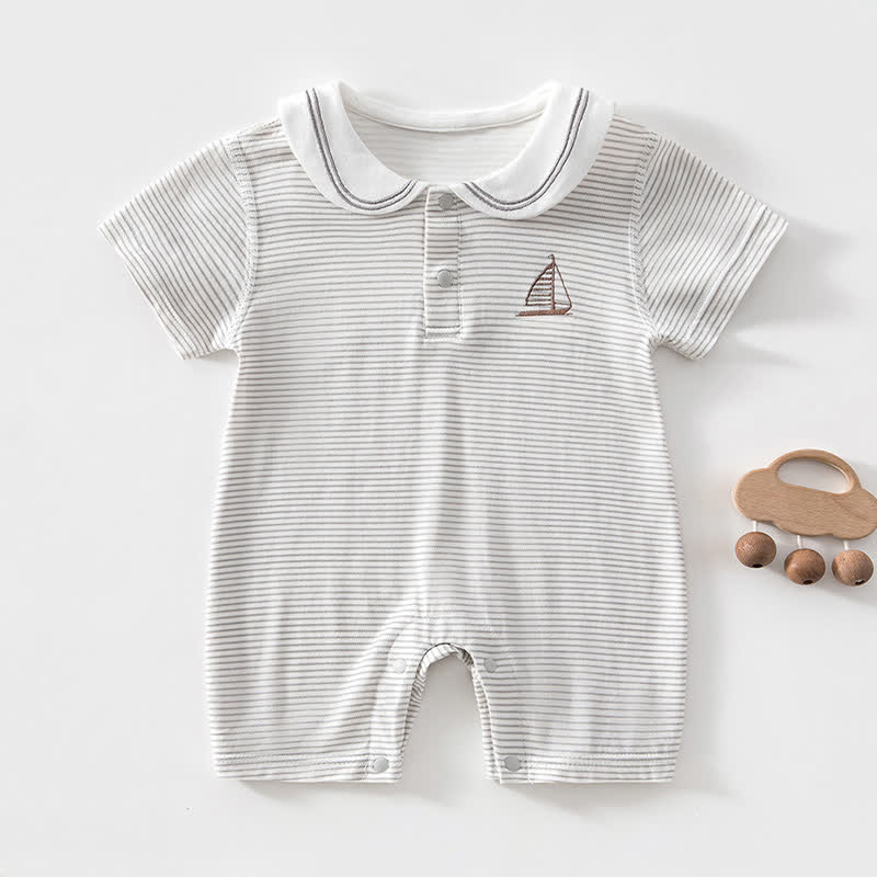 TI AMO BAMBINO Tutina a righe con colletto da marinaio e barca a vela - Grigio - 18-24 mesi - image 1