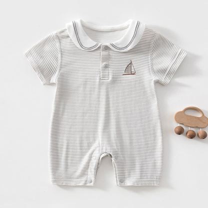 TI AMO BAMBINO Tutina a righe con colletto da marinaio e barca a vela - Grigio - 18-24 mesi - image 1